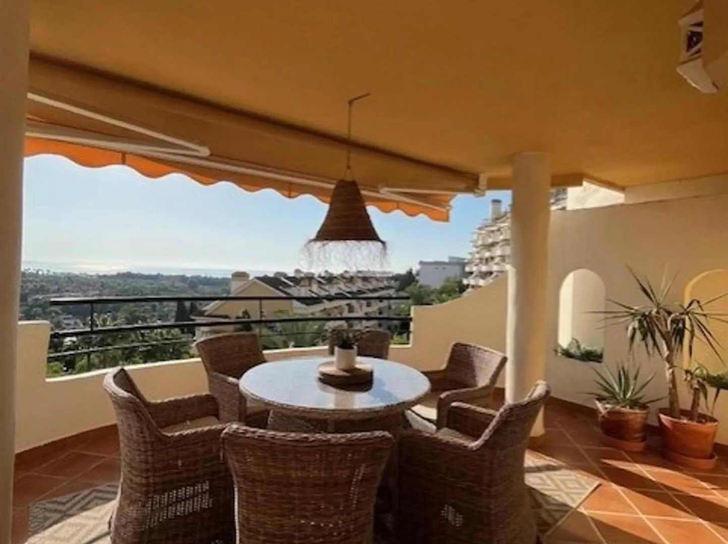 2-Bed Apartment - Sea View - 10M From Puerto Banus 마르베야 0*,