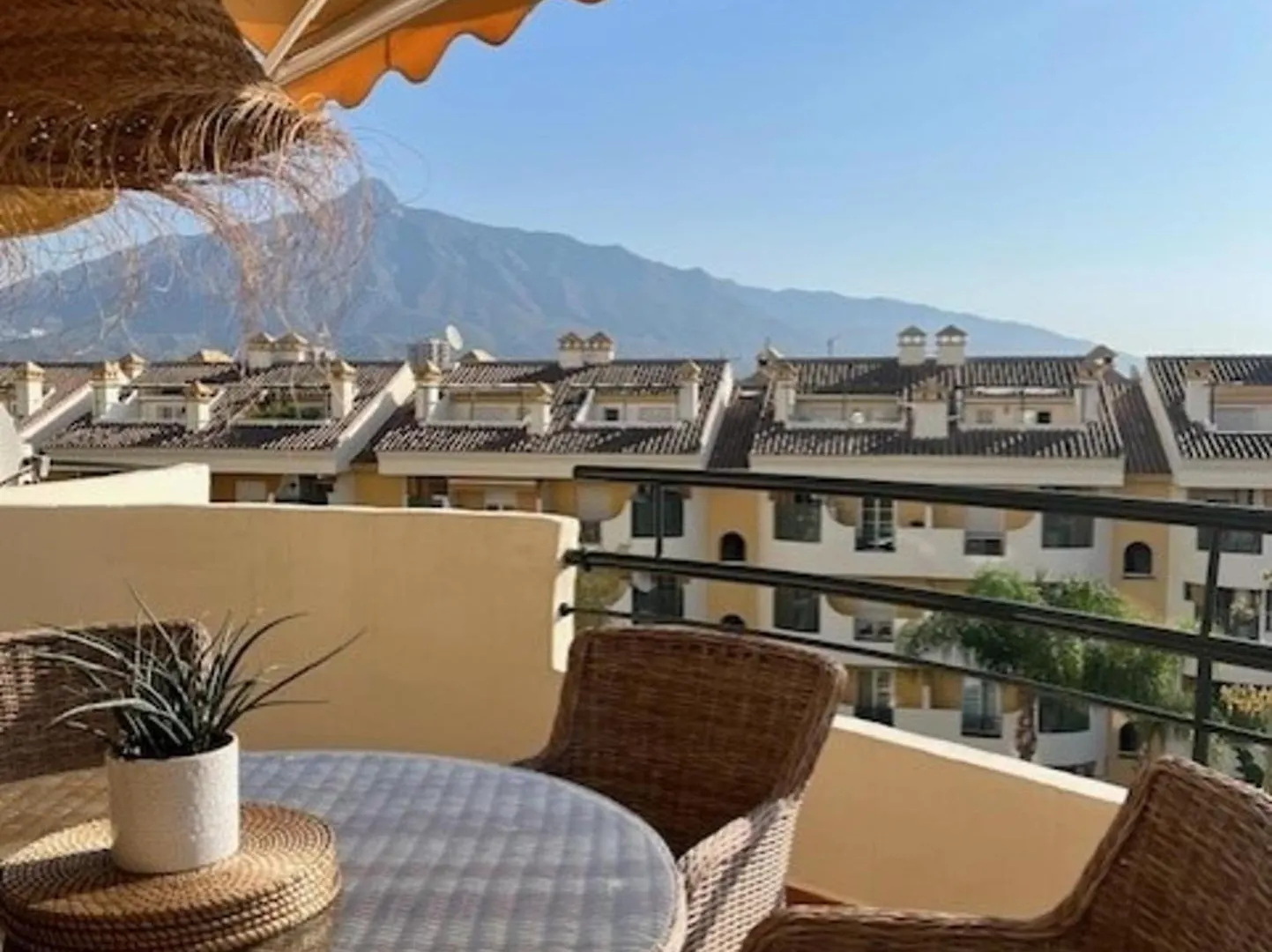 2-Bed Apartment - Sea View - 10M From Puerto Banus Marbella Spagna